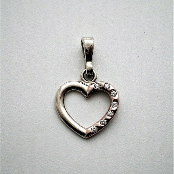Vintage Italy Solid 14K White Gold Created Diamond Open Heart Pendant Charm P
